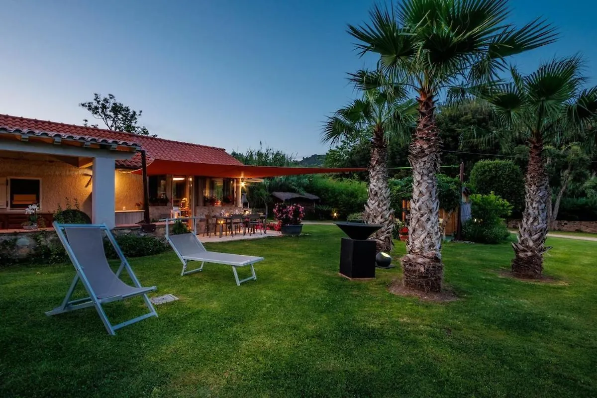 Entire Villa With Private Swimming Pool 里约滨海